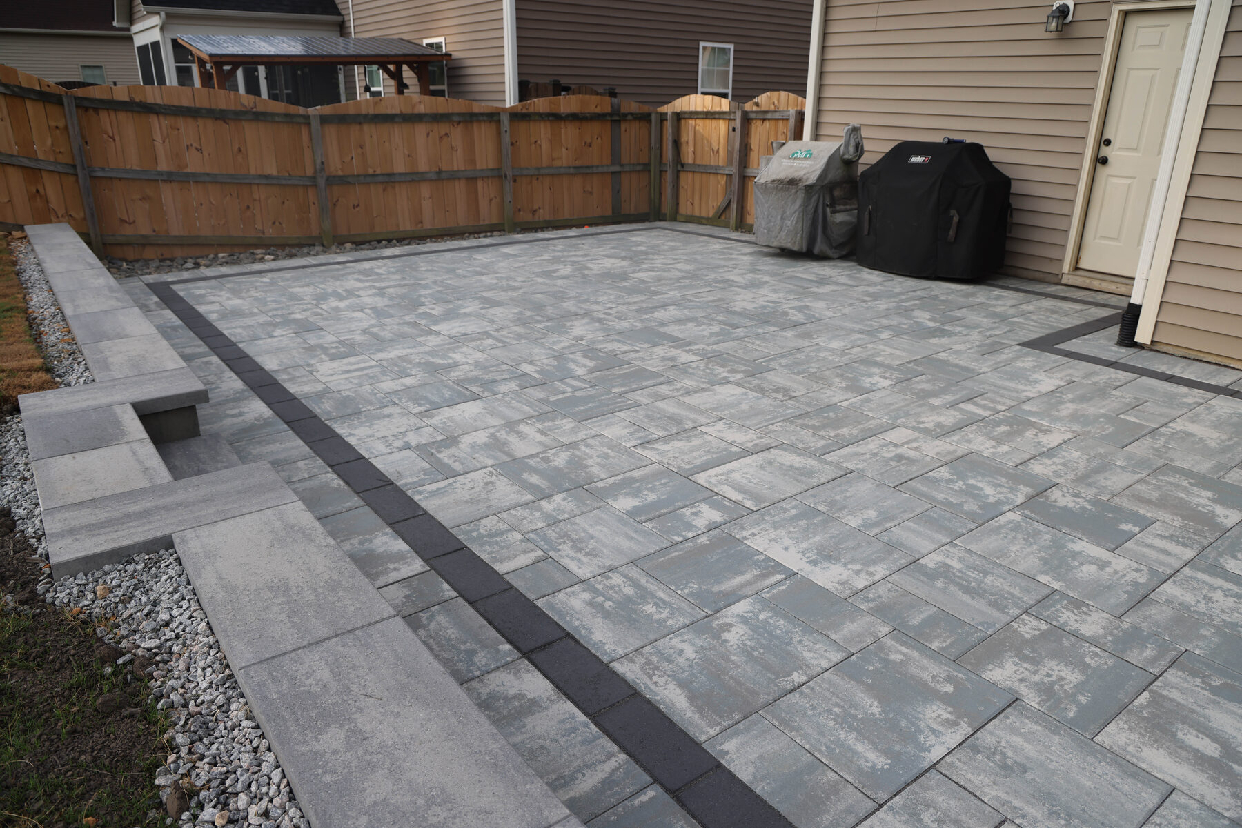 Paver patio with seating wall
